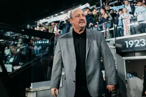 بعد 19 شهرًا بلا تدريب.. بينيتيز يعود ويصبح الأعلى أجرًا في الدوري اليوناني